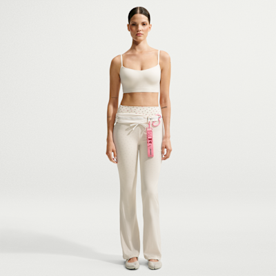 NikeSKIMS Matte Women's Cami Longline Bra. Nike.com